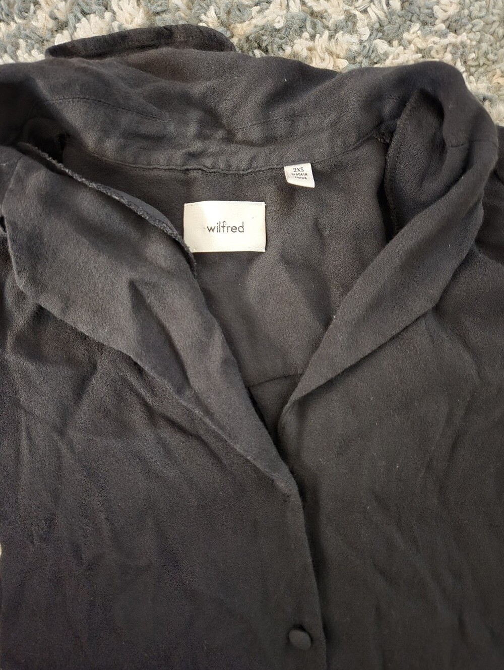 Aritzia Wilfred Black Relaxed-Collar Button Blouse